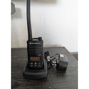 Motorola Walmart RDM2070d Two-Way Radio w/Battery & Charger
